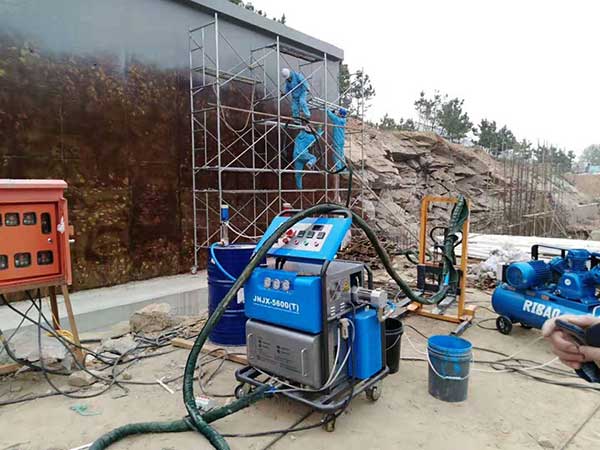 聚脲噴涂機(jī)設(shè)備-H5600(T)(圖2) JNJX-H5600(T)型聚脲噴涂機(jī)設(shè)備