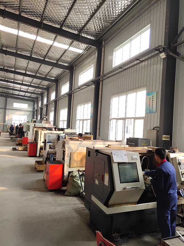 濟(jì)南九旭機聚脲噴涂機配件數(shù)控制造中心