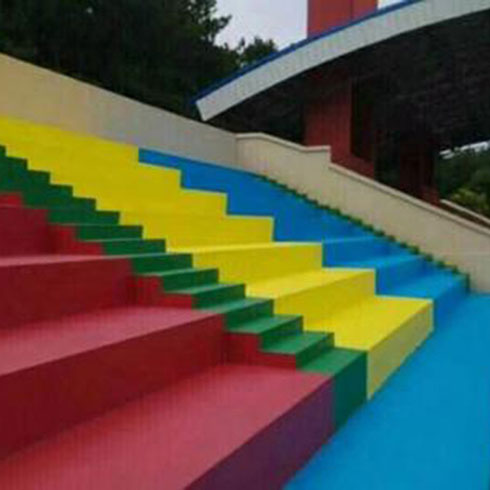 聚脲防腐涂料怎么施工(圖1) 體育場(chǎng)看臺(tái)聚脲防腐涂料施工案例