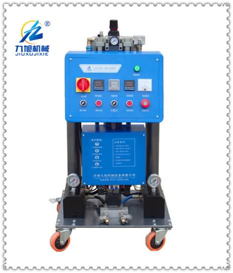 聚氨酯發(fā)泡設(shè)備型號(hào)：JNJX-