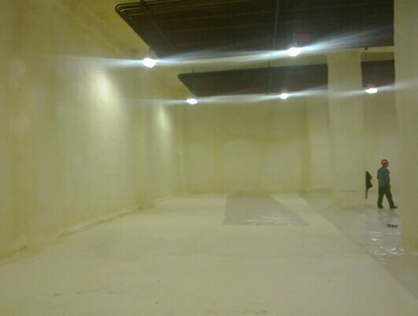 小型聚氨酯發(fā)泡機(jī)(圖2) 河南地區(qū)小型聚氨酯發(fā)泡機(jī)冷庫施工案例